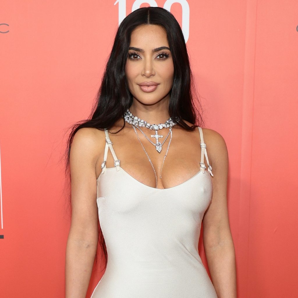 Kim Kardashian Makes a Graphic Tee and Mom Jeans Look Glam