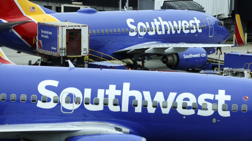 Southwest pilots vote to authorize strike ahead of summer travel season