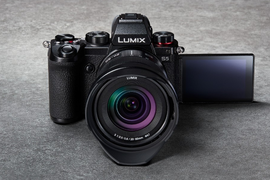 22% discount on Panasonic Lumix S5 and 20-60 mm kit lens on Amazon News