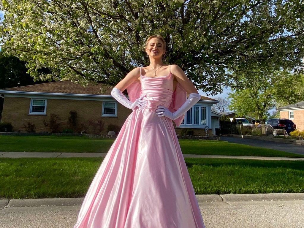 Aspiring designer from Burbank creates her own prom dress to prepare for career in fashion industry