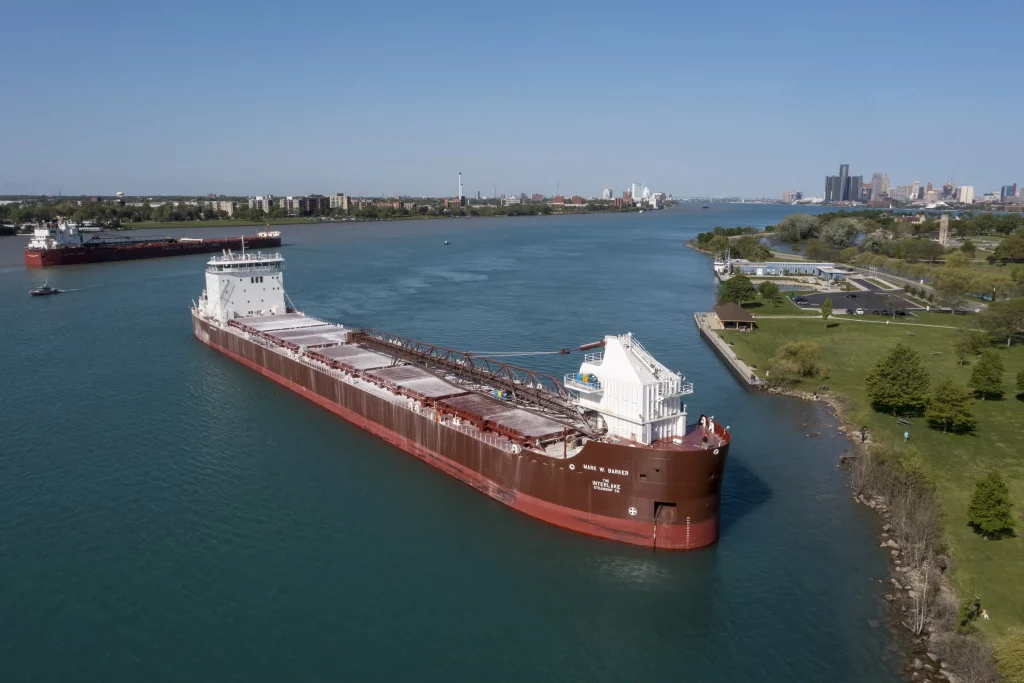 Enormous freighter runs aground near Detroit…