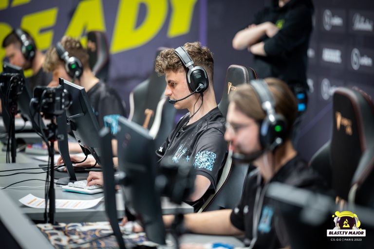 Ukrainian Sports Ministry names multiple CS:GO players who broke wartime travel policy