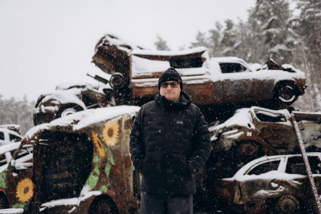 Ukraine Needs Ambulances, Other Transport, Here’s What Scott Kelly, UNITED24 Have Been Doing