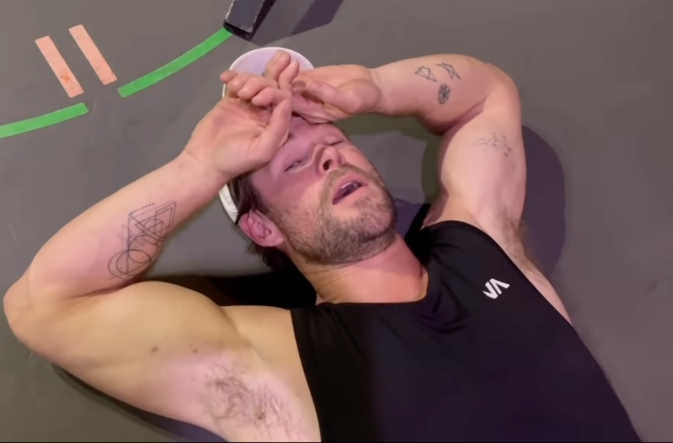 Watch Chris Hemsworth Try to Beat Jet Lag With an Intense Workout