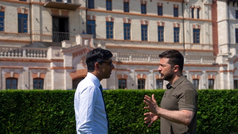 Blinken Shifts Focus to Ukraine in UK Visit