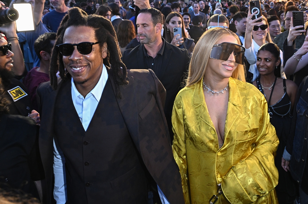 Beyonce & Jay-Z Are the Ultimate Couple Goals at Louis Vuitton Runway Show