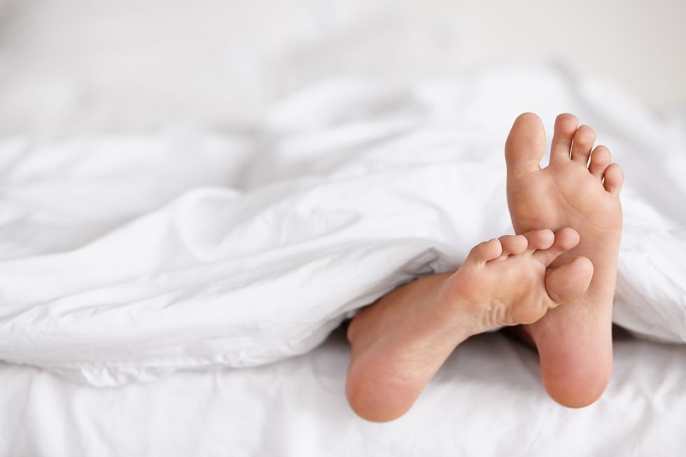 Here’s Why Your Feet Get Annoyingly Itchy at Night