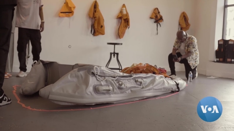 Former Refugee Upcycles Life Jackets to Raise Awareness