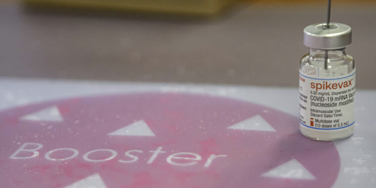 Fall COVID shots will boost protection against latest subvariants, Moderna says