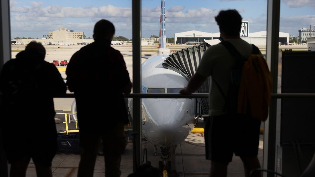 ‘Gate lice’ begone? Airline seeks to enforce order in boarding process